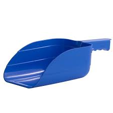 PLASTIC SCOOP 5 PINT LT BLUE